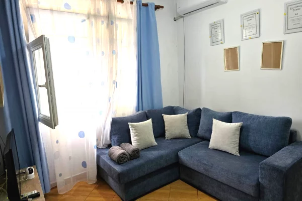 Shtepi me qera Garsoniere ne Tirane - 300 Euro