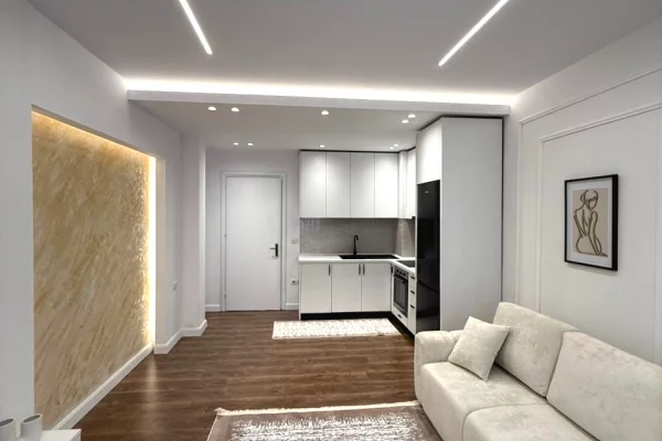 Appartamento in vendita a Tirana 1+1, Arredato