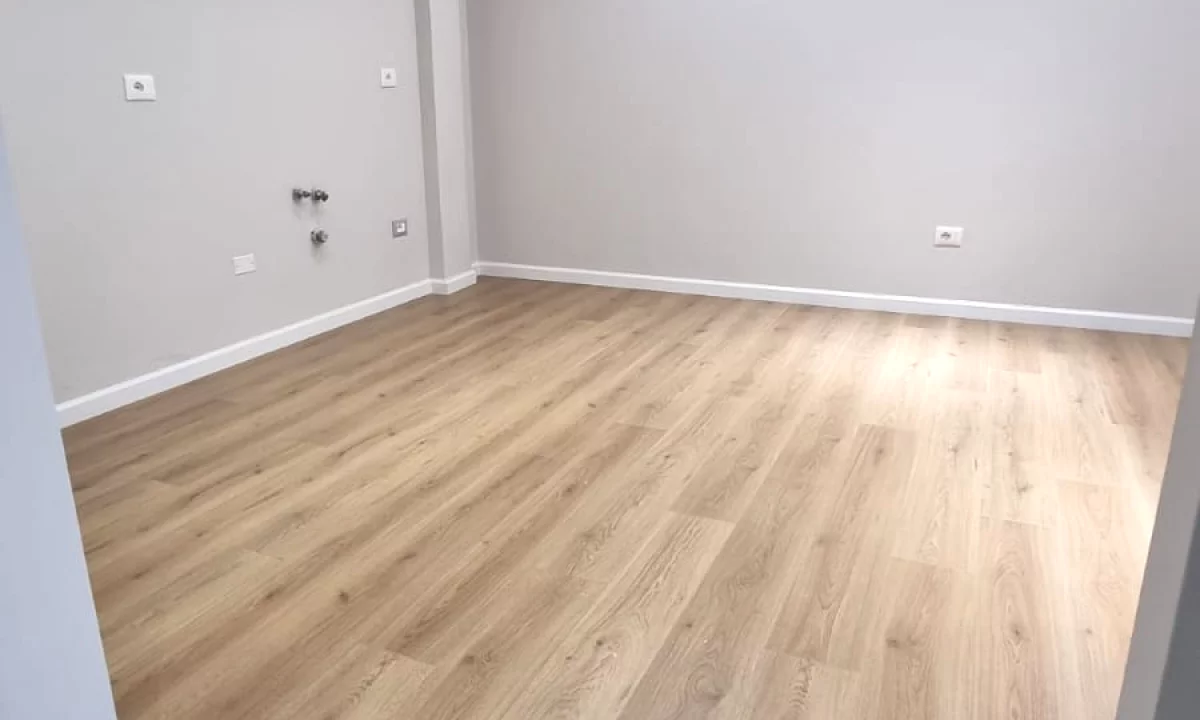 Appartamento in vendita a Tirana 1+1, Vuoto