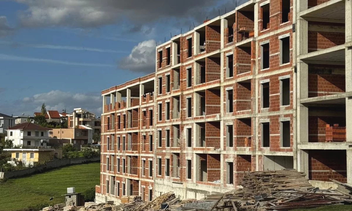 Appartamento in vendita a Tirana 1+1, Vuoto