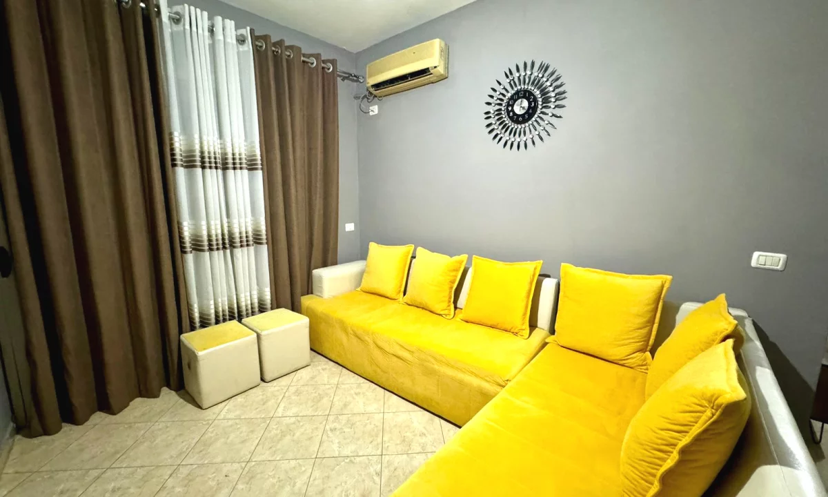 Appartamento in vendita a Tirana 1+1, Arredato