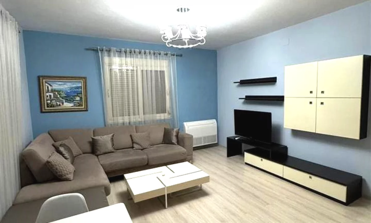 Shtepi me qera Apartament ne Tirane, 2+1, Mobilimi E mobiluar, Pagesa 600  Euro.