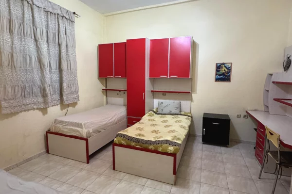 Shtepi me qera Apartament ne Tirane, 1+1, Mobilimi E mobiluar, Pagesa 400  Euro.