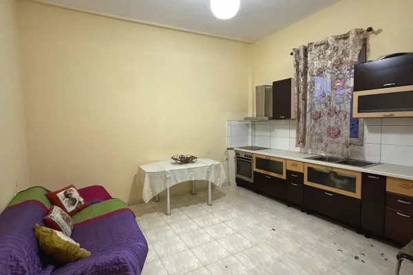 Shtepi me qera 1+1 ne Tirane - 400 Euro