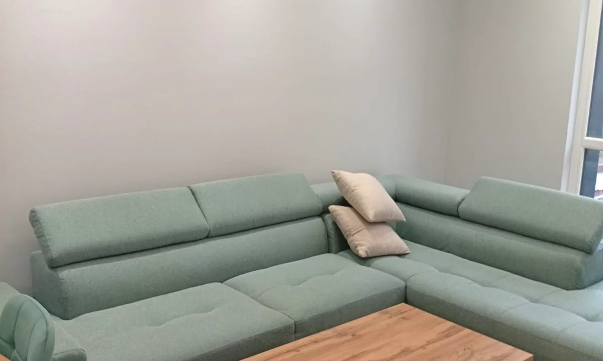 Shtepi me qera Apartament ne Tirane, 2+1, Mobilimi E mobiluar, Pagesa 600  Euro.