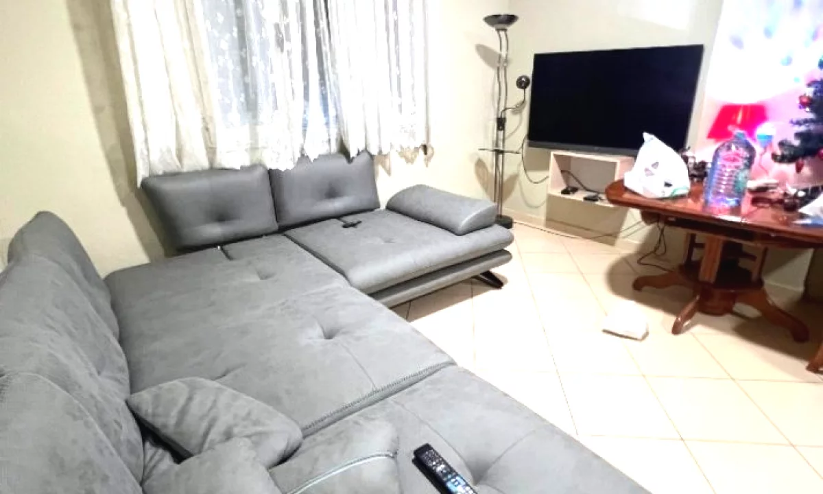 Appartamento in affitto a Tirana 2+1, Arredato