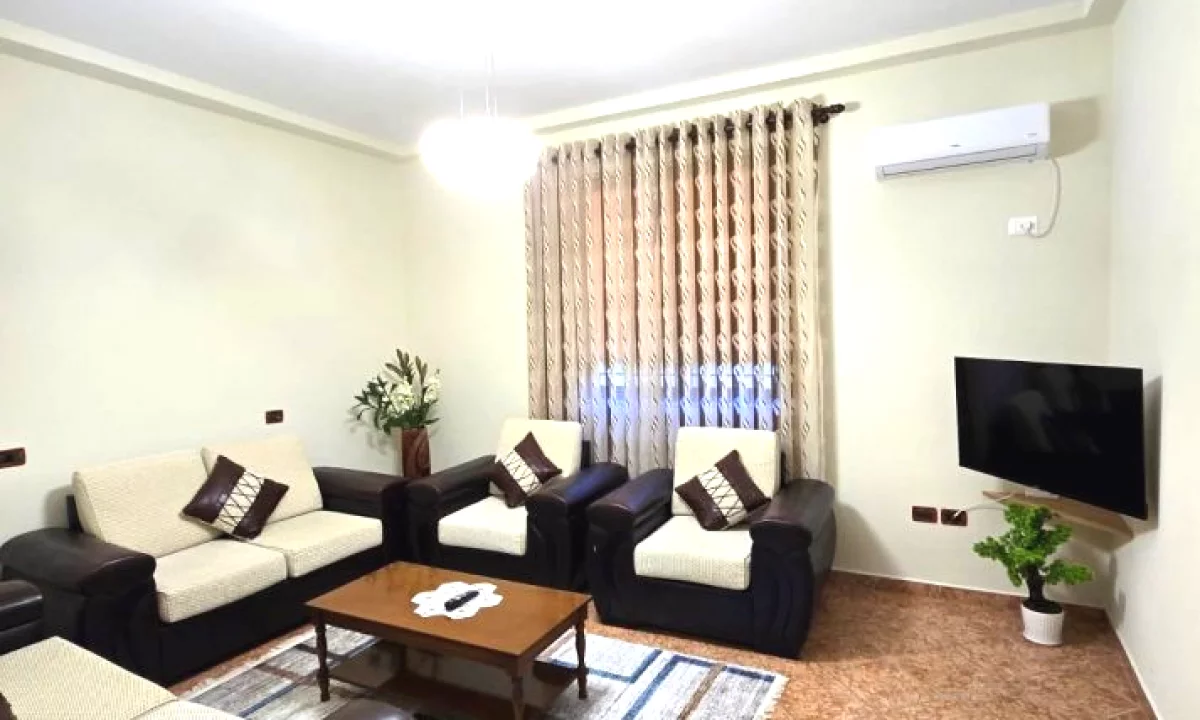 Casa privata/Indipendente in affitto a Tirana 1+1, Arredato