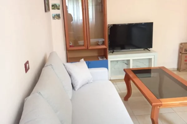 🏠 JEPET ME QERA APARTAMENTI 1+1 TEK RRUGA E ELBASANIT, SUPER VENDODHJE 