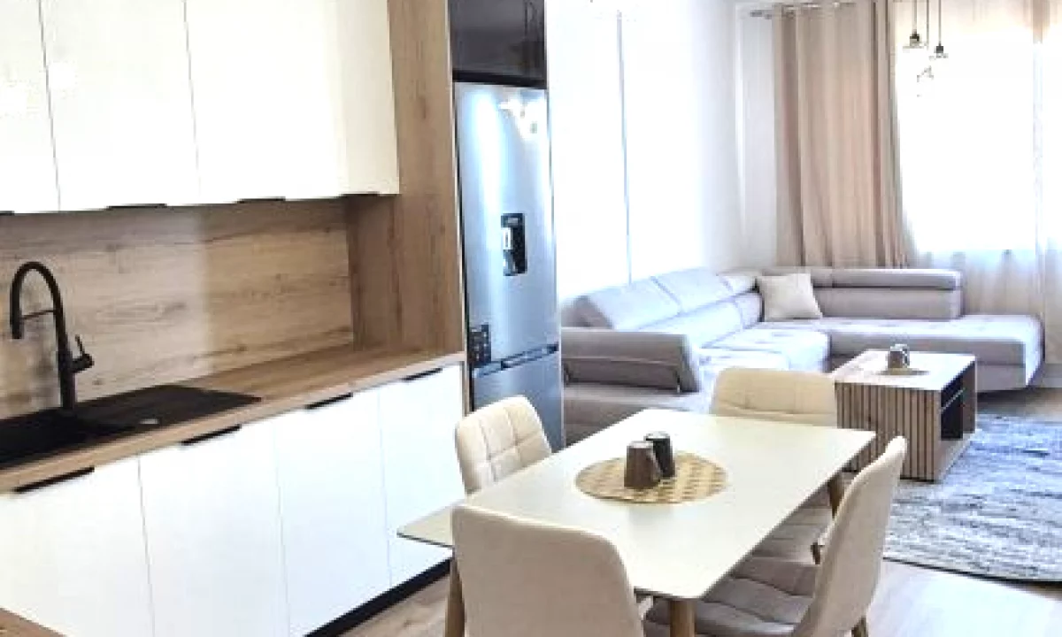 Shtepi me qera Apartament ne Tirane, 2+1, Mobilimi E mobiluar, Pagesa 450  Euro.