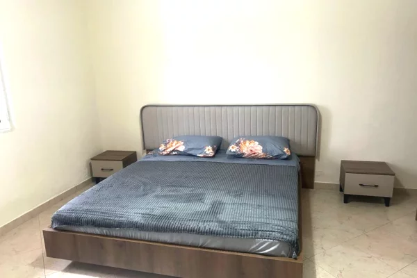 Shtepi me qera 2+1 ne Tirane - 400 Euro