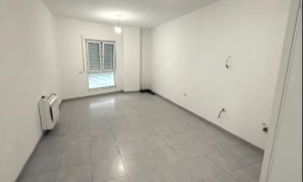 Shtepi me qera Apartament ne Tirane, 2+1, Mobilimi E mobiluar, Pagesa 700  Euro.