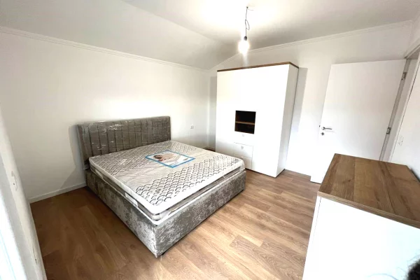 Shtepi me qera Shtepi Private ne Tirane, 1+1, Mobilimi E mobiluar, Pagesa 420  Euro.