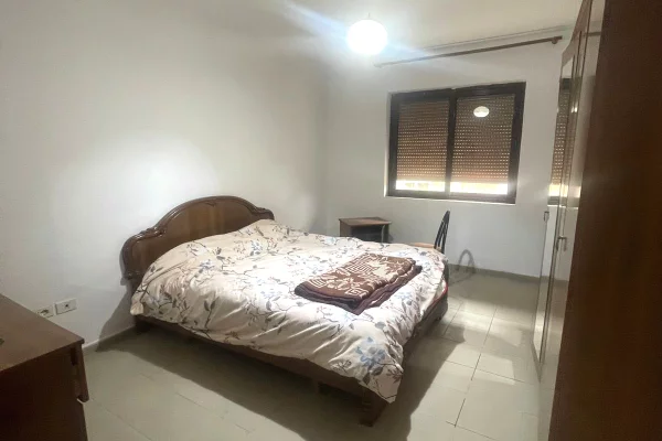 Shtepi me qera Apartament ne Tirane, 2+1, Mobilimi E mobiluar, Pagesa 550  Euro.