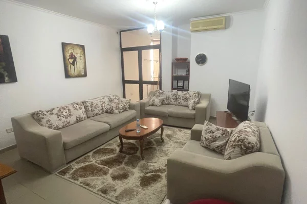 🏡 Jepet me qera apartament 2+1 ne  Brryl, Tiranë