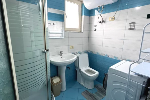 Shtepi me qera Apartament ne Tirane, 1+1, Mobilimi E mobiluar, Pagesa 500  Euro.