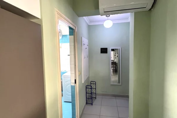 Shtepi me qera Apartament ne Tirane, 1+1, Mobilimi E mobiluar, Pagesa 500  Euro.