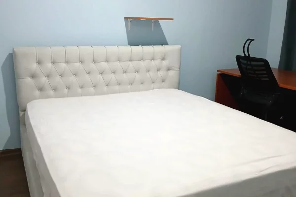 Shtepi me qera Apartament ne Tirane, 2+1, Mobilimi E mobiluar, Pagesa 400  Euro.