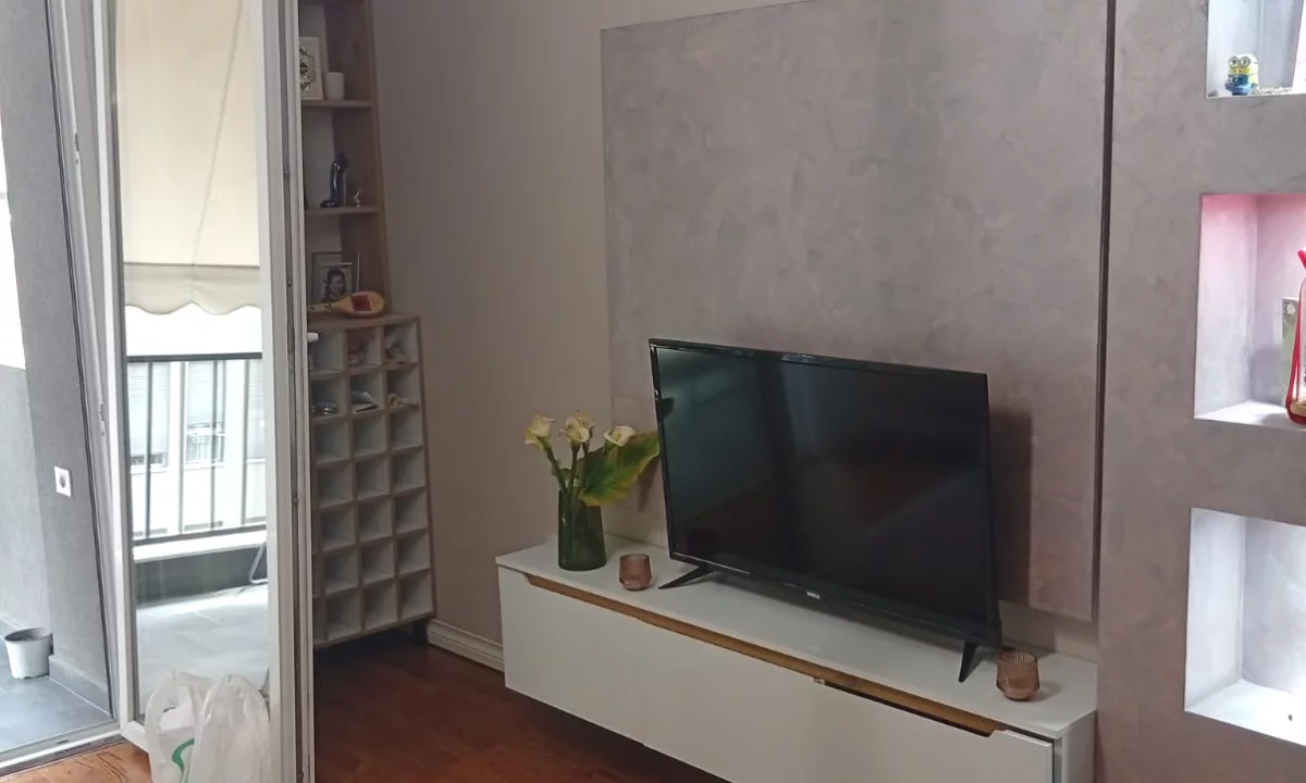 Shtepi ne shitje Apartament ne Tirane, 2+1, Mobilimi E mobiluar, Pagesa 190,000  Euro.