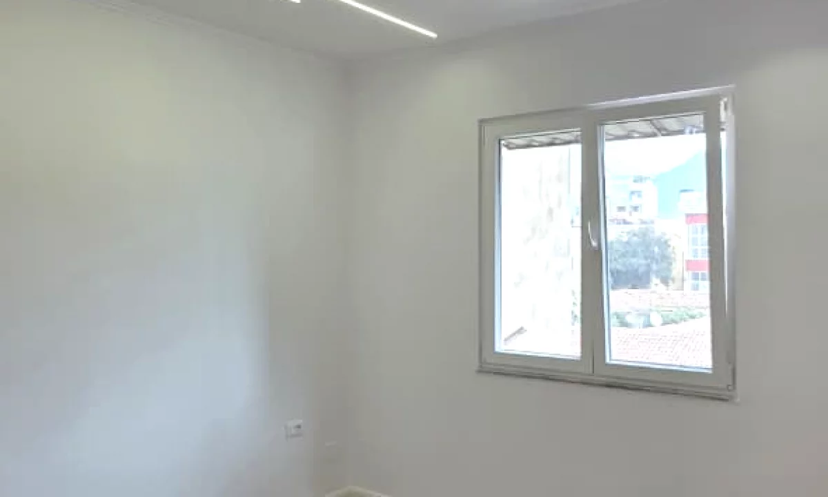 Apartment for sale in Tirana 2+1, Emty