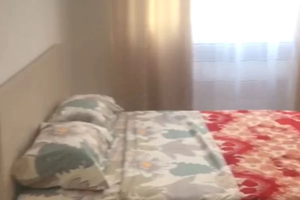 Shtepi me qera Apartament ne Tirane, 2+1, Mobilimi E mobiluar, Pagesa 400  Euro.