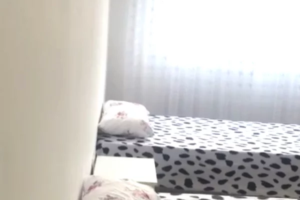 Shtepi me qera Apartament ne Tirane, 2+1, Mobilimi E mobiluar, Pagesa 400  Euro.