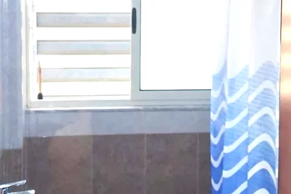 Shtepi me qera Apartament ne Tirane, 1+1, Mobilimi Bosh, pa mobiluar, Pagesa 400  Euro.