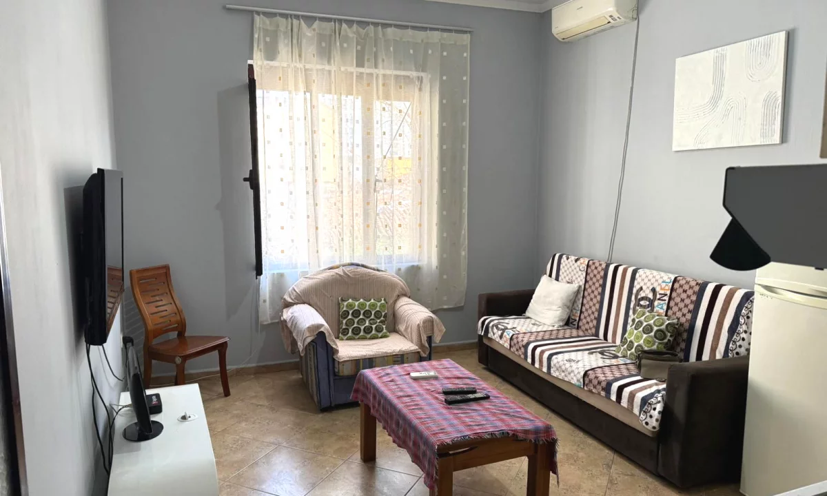 Shtepi me qera Apartament ne Tirane, 1+1, Mobilimi E mobiluar, Pagesa 350  Euro.