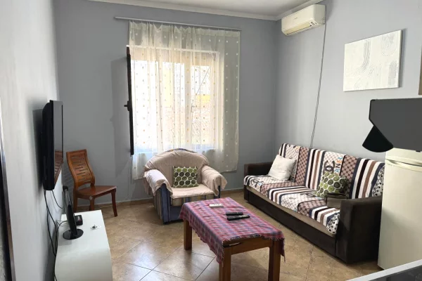 Jepet me Qira Hyrje 1+1 ne Don Bosko, Rruga Reli - 350 euro