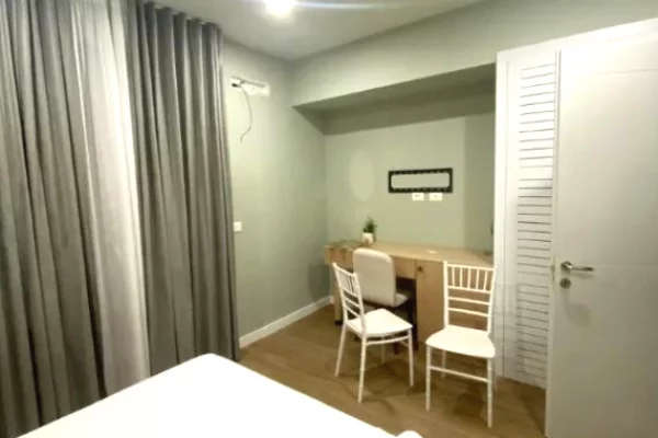 🏨 SHITET HOTEL NE VLORE TEK UJI I FTOHTE