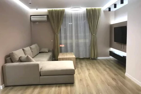 Jepet me qira apartament 1+1 Kati 2, 700 € ,Myslym Shyri