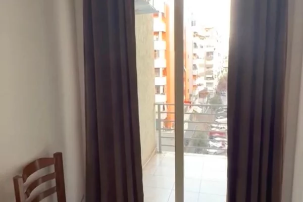 Appartamento in affitto a Tirana 2+1, Arredato