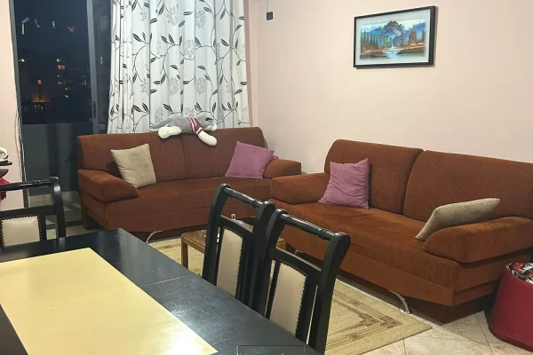 🏡 Jepet me Qera Super Apartament 1+1 tek Dy Palma ne Astir