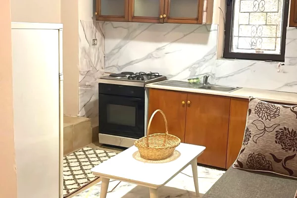 Shtepi me qera 1+1 ne Tirane - 350 Euro