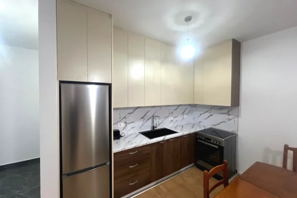 Shtepi me qera Apartament ne Tirane, 1+1, Mobilimi E mobiluar, Pagesa 600  Euro.