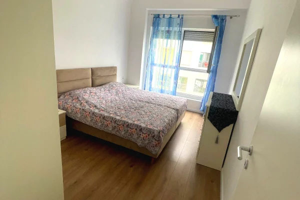 Shtepi me qera Apartament ne Tirane, 1+1, Mobilimi E mobiluar, Pagesa 350  Euro.