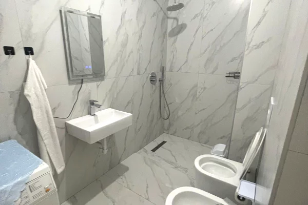 Shtepi me qera Apartament ne Tirane, 1+1, Mobilimi E mobiluar, Pagesa 350  Euro.