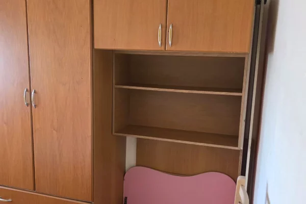 Shtepi me qera Apartament ne Tirane, 1+1, Mobilimi E mobiluar, Pagesa 550  Euro.