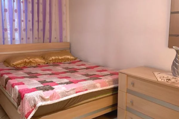 Shtepi me qera Apartament ne Tirane, 2+1, Mobilimi E mobiluar, Pagesa 450  Euro.