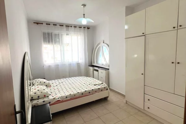 Shtepi me qera Apartament ne Tirane, 2+1, Mobilimi E mobiluar, Pagesa 450  Euro.