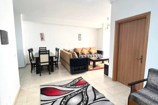 Shtepi me qera Apartament ne Tirane, 2+1, Mobilimi E mobiluar, Pagesa 450  Euro.