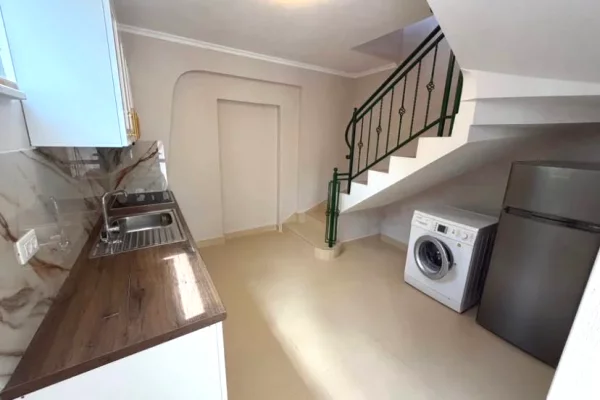 Shtepi me qera 1+1 ne Tirane - 420 Euro