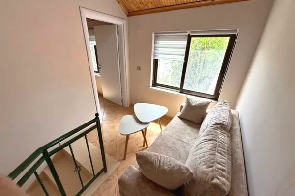 Shtepi me qera Apartament ne Tirane, 1+1, Mobilimi E mobiluar, Pagesa 420  Euro.