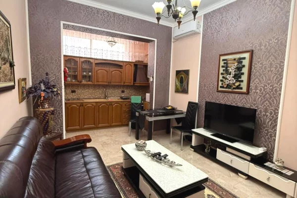 🏡 Jepet me Qera Apartament 2+1 + Ballkon ne Vasil Shanto, 650 mije leke