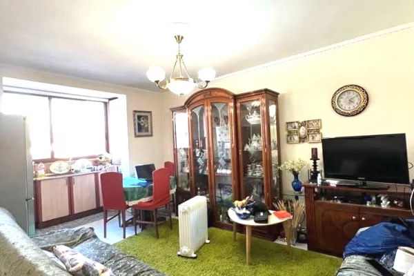 Shtepi me qera 2+1 ne Tirane - 500 Euro
