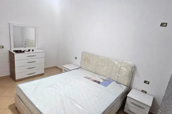 Shtepi me qera Apartament ne Tirane, 2+1, Mobilimi E mobiluar, Pagesa 500  Euro.