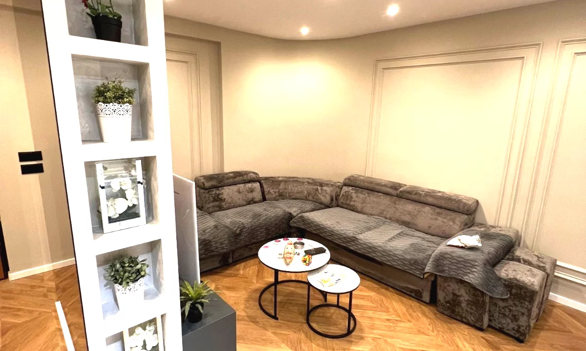 Shtepi me qera Apartament ne Tirane, 1+1, Mobilimi E mobiluar, Pagesa 650  Euro.