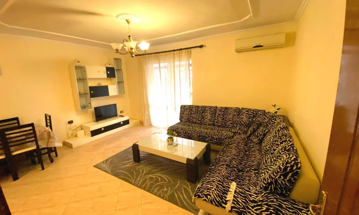 Shtepi me qera Apartament ne Tirane, 2+1, Mobilimi E mobiluar, Pagesa 600  Euro.