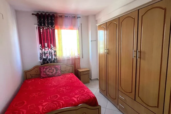 Shtepi me qera Apartament ne Tirane, 1+1, Mobilimi E mobiluar, Pagesa 400  Euro.