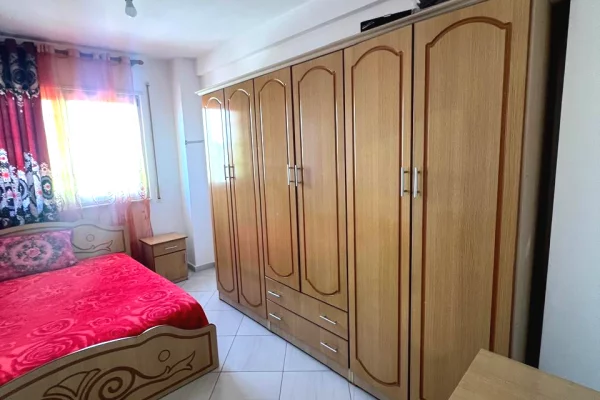 Shtepi me qera Apartament ne Tirane, 1+1, Mobilimi E mobiluar, Pagesa 400  Euro.