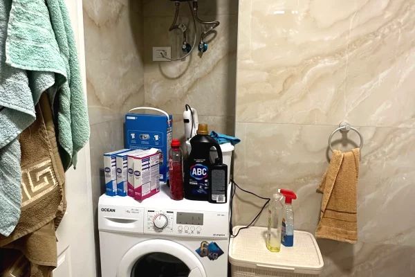 Shtepi me qera Apartament ne Tirane, 2+1, Mobilimi E mobiluar, Pagesa 550  Euro.